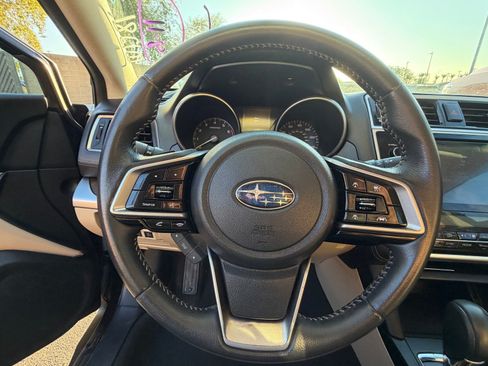 Used 2018 Subaru Outback 2.5i Limited AWD/4WD image 11