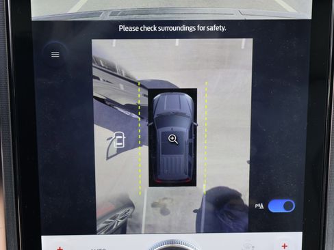 Used 2022 Ford Expedition Platinum image 25