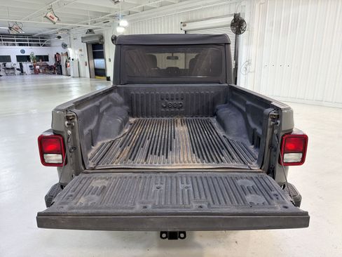 Used 2022 Jeep Gladiator Sport w/ Trailer Tow Package image 26