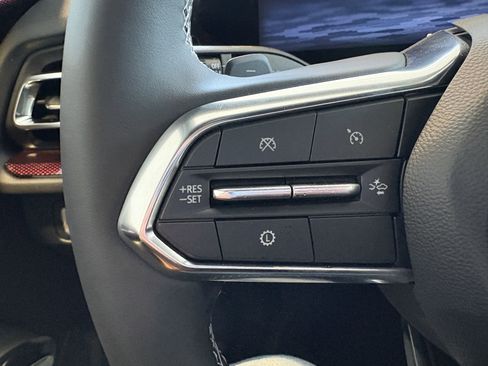 New 2026 Chevrolet Traverse Z71 image 12