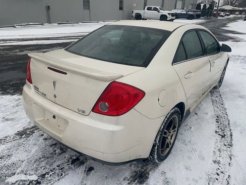 Used 2009 Pontiac G6 Sedan w/ Sport Package 2 image 5