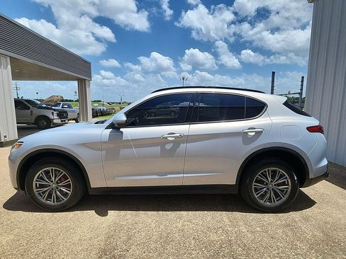 Used 2022 Alfa Romeo Stelvio Sprint RWD image 20