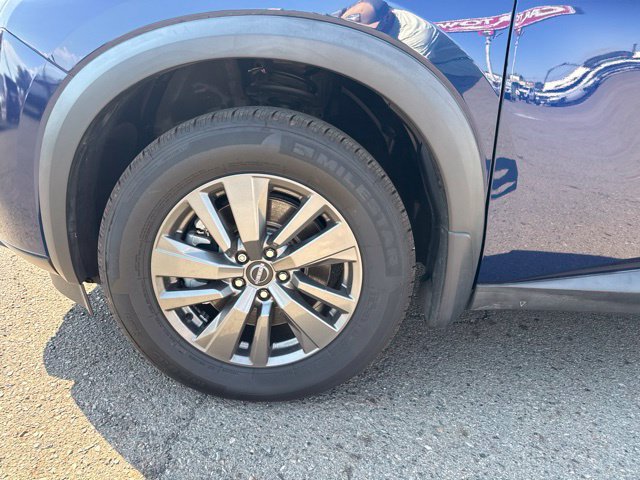 Used 2022 Nissan Pathfinder SV FWD image 4