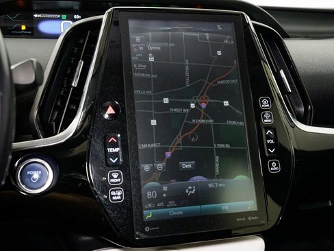 Used 2018 Toyota Prius Prime Premium image 12