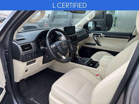 Used 2023 Lexus GX 460 Premium image 2
