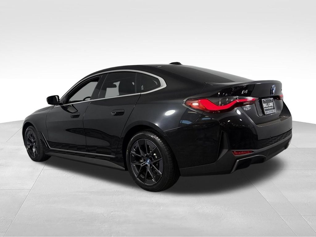 Used 2024 BMW i4 eDrive35 w/ Premium Package RWD image 9