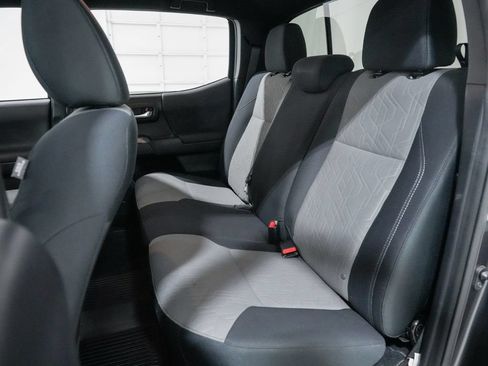 Used 2021 Toyota Tacoma TRD Off-Road AWD/4WD image 27