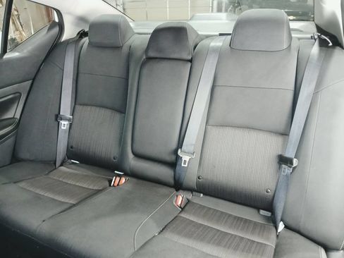 Used 2025 Nissan Altima 2.5 SV FWD image 12
