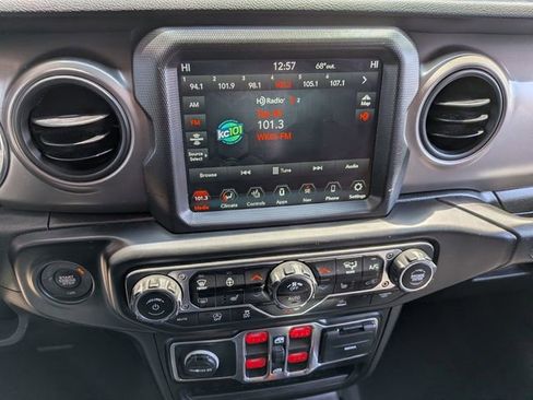 Certified 2022 Jeep Wrangler Unlimited Sport AWD/4WD image 16