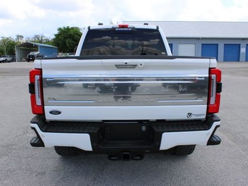 Used 2024 Ford F250 Platinum w/ FX4 Off-Road Package AWD/4WD image 9