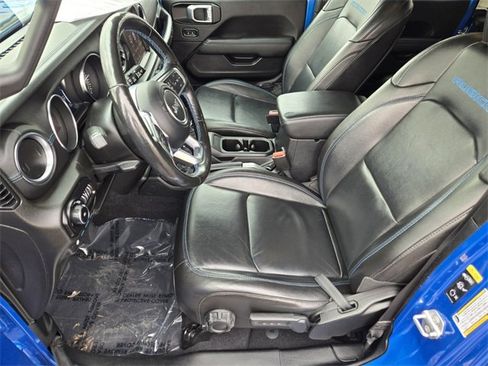 Used 2021 Jeep Wrangler Unlimited Rubicon 4xe w/ Cold Weather Group image 10