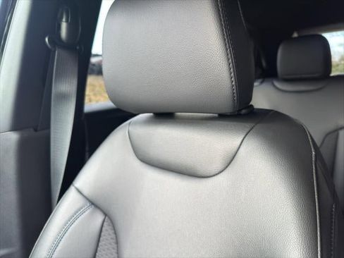 New 2026 Jeep Compass Latitude image 37