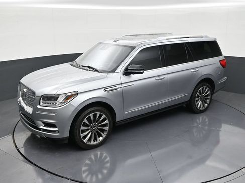 Used 2020 Lincoln Navigator Reserve w/ Luxury Package AWD/4WD image 12