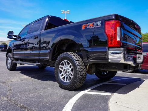 Used 2018 Ford F250 Lariat w/ Lariat Value Package AWD/4WD image 31