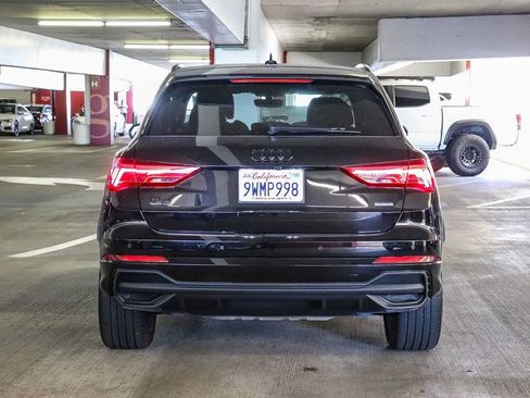 Used 2025 Audi Q3 2.0T Premium w/ Black Optic Sport Package AWD/4WD image 3