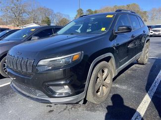 Used 2019 Jeep Cherokee Latitude Plus video 3