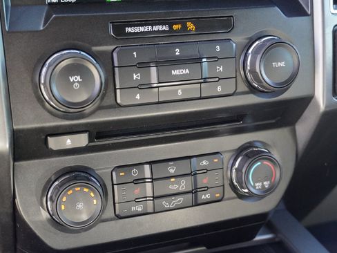 Used 2018 Ford F150 XLT w/ Equipment Group 302A Luxury image 18