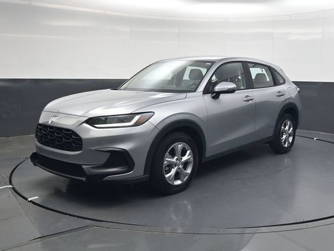 Used 2024 Honda HR-V LX image 8