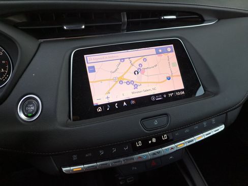 Used 2023 Cadillac XT4 Premium Luxury FWD image 28