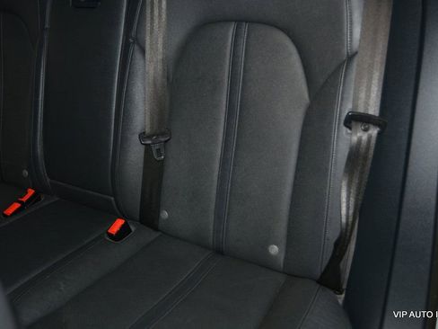 Used 2013 Audi A8 4.0T image 23