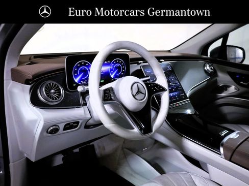 Used 2023 Mercedes-Benz EQS 450+ 4MATIC SUV image 27