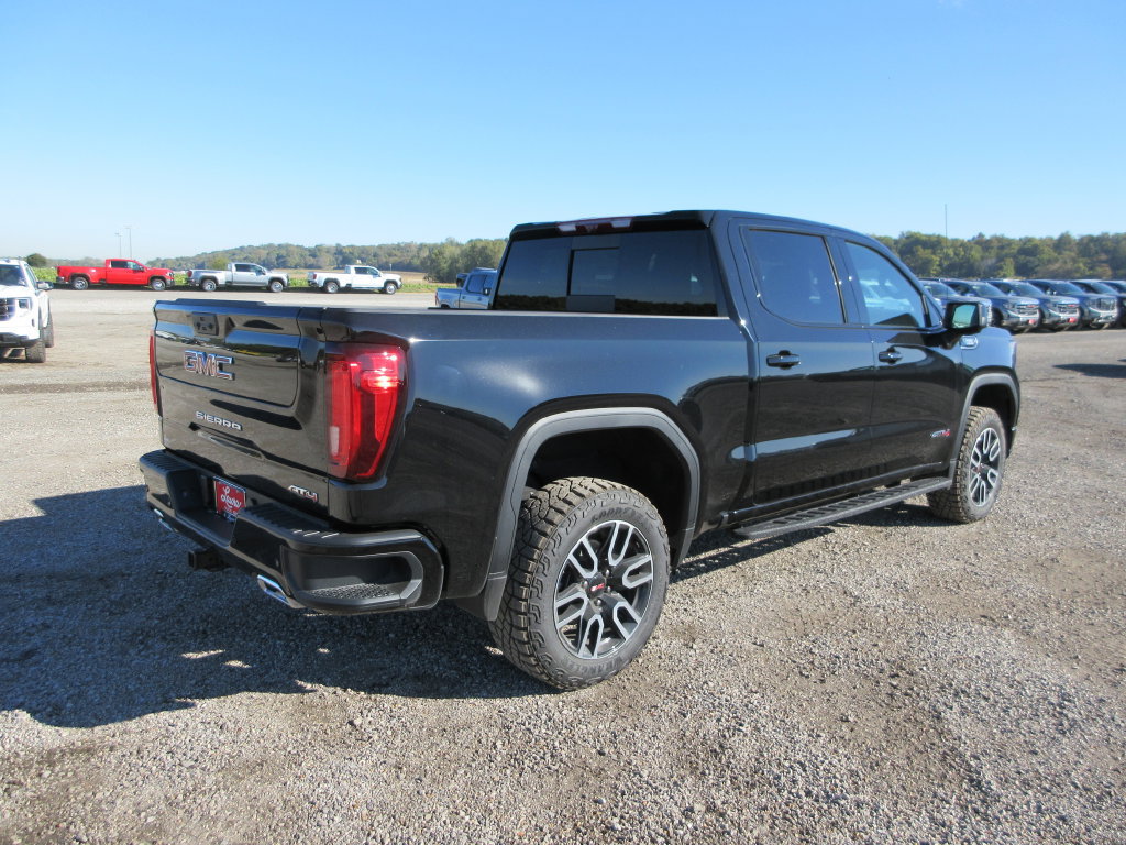 New 2026 GMC Sierra 1500 AT4 w/ AT4 Premium Package AWD/4WD image 4