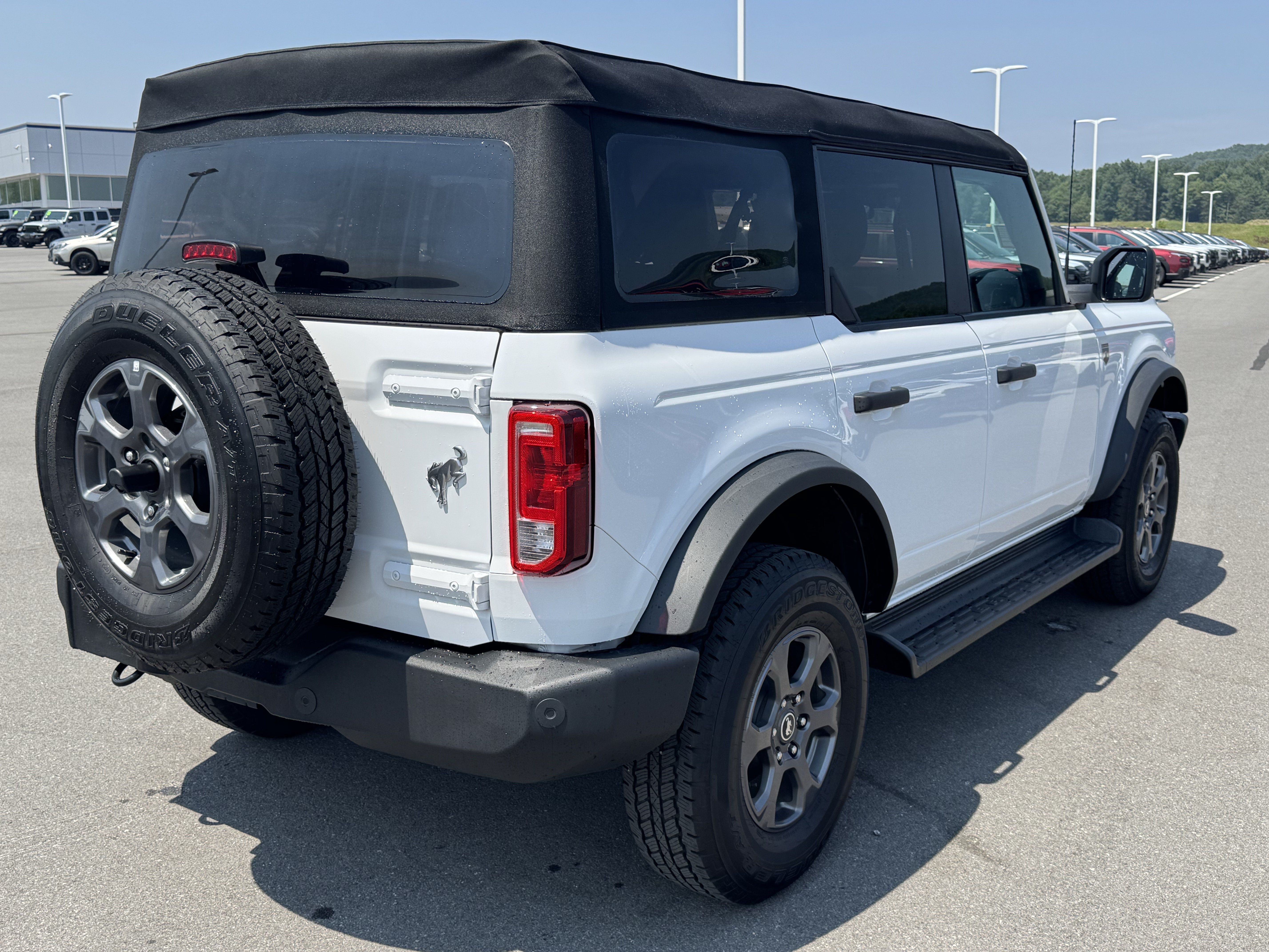 Used 2025 Ford Bronco Big Bend AWD/4WD image 3