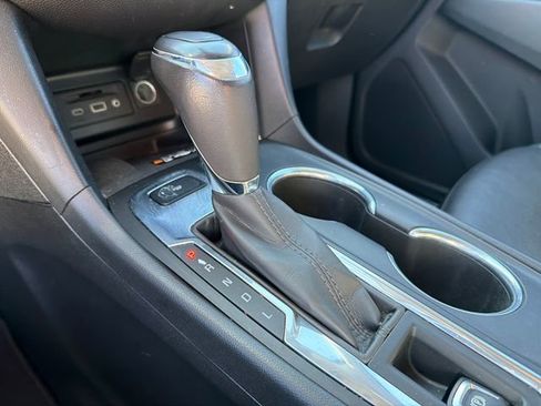 Used 2019 Chevrolet Equinox Premier image 32