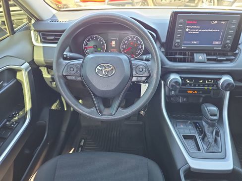 Used 2020 Toyota RAV4 LE w/ Carpet Mat Package image 9