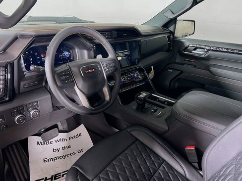 New 2026 GMC Sierra 1500 AT4 w/ Technology Package image 9