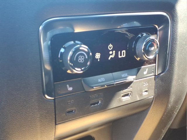 New 2026 Chevrolet Tahoe High Country AWD/4WD image 20
