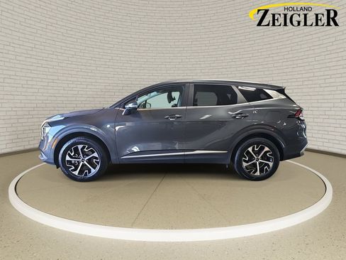 Used 2024 Kia Sportage EX AWD/4WD image 8