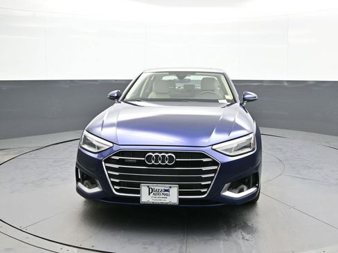 Used 2022 Audi A4 2.0T Premium image 2