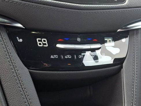 New 2026 Cadillac XT5 Premium Luxury image 9