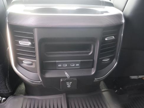 New 2026 RAM 2500 Laramie AWD/4WD image 13