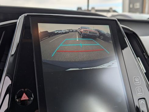 Used 2021 Toyota Prius Prime XLE w/ Carpet Mat Package (TMS) image 20