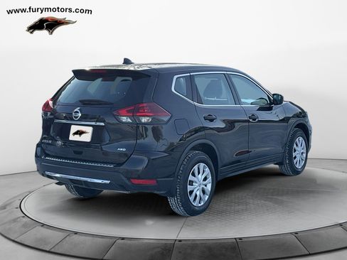 Used 2020 Nissan Rogue S image 3