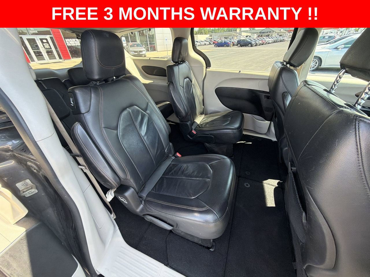Used 2017 Chrysler Pacifica Touring-L FWD image 21
