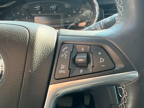 Used 2022 Buick Encore Preferred w/ Safety Package AWD/4WD image 21