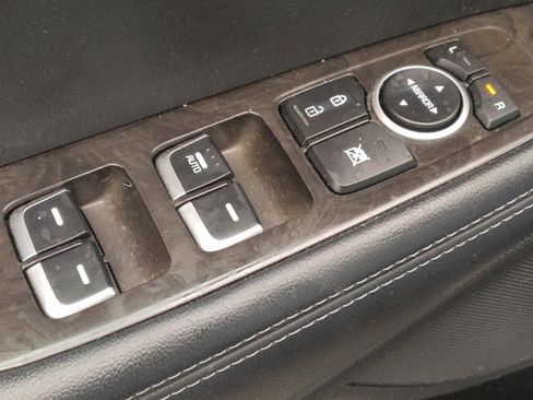 Used 2017 Kia Sorento L FWD image 27
