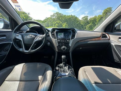 Used 2018 Hyundai Santa Fe Sport 2.0T AWD/4WD image 27