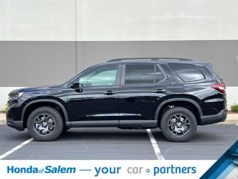 New 2025 Honda Pilot TrailSport image 5