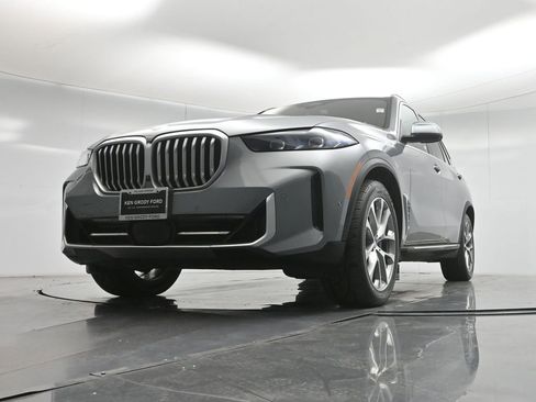 Used 2024 BMW X5 xDrive40i AWD/4WD image 47