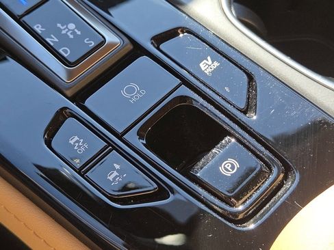 Certified 2025 Lexus NX 300h AWD w/ Cold Area Package image 18