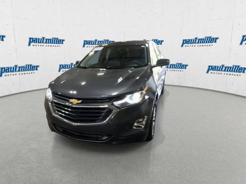 Used 2021 Chevrolet Equinox LT FWD image 4