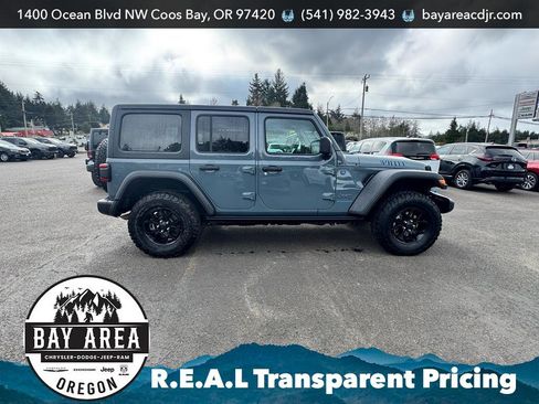 Used 2024 Jeep Wrangler Willys image 4