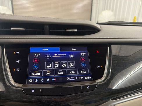 Used 2022 Cadillac XT6 Premium Luxury w/ Technology Package image 26