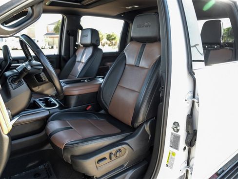 Used 2022 Chevrolet Silverado 2500 High Country w/ Safety Package II image 34