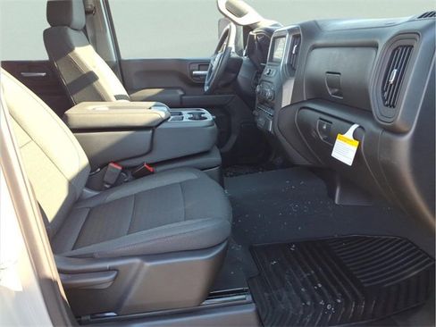 New 2026 Chevrolet Silverado 2500 Custom w/ Custom Convenience Package image 20