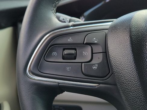 Used 2023 Buick Envision Essence AWD/4WD image 25